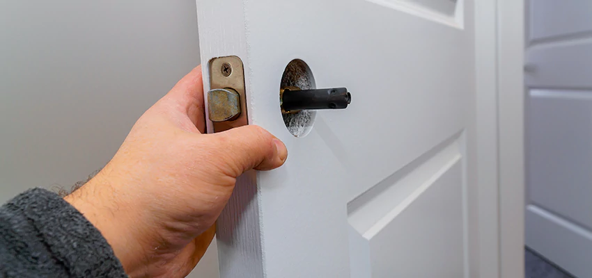 Nighttime Locksmith For Lock Repair in Seal Beach, CA