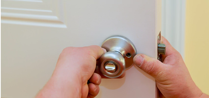 After-hours Locksmith For Lock And Key Installation in Seal Beach, CA